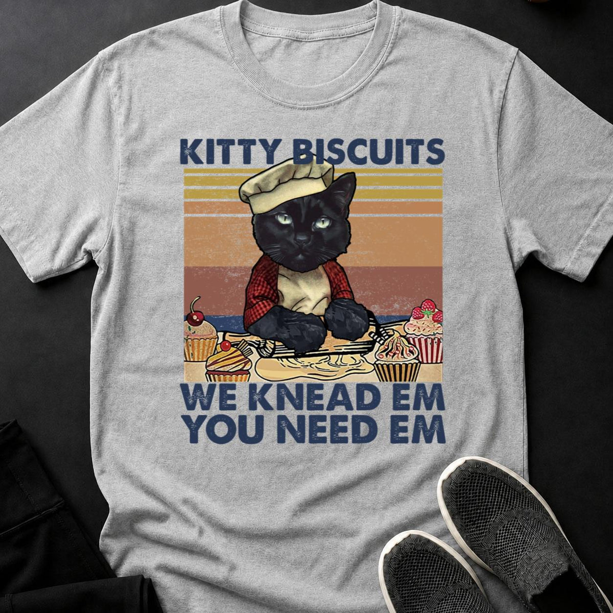 Chef Cat Bakes Cupcakes Retro Tee